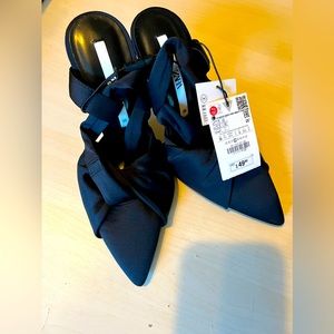 ZARA - INTERWOVEN FABRIC PUMPS - BLACK